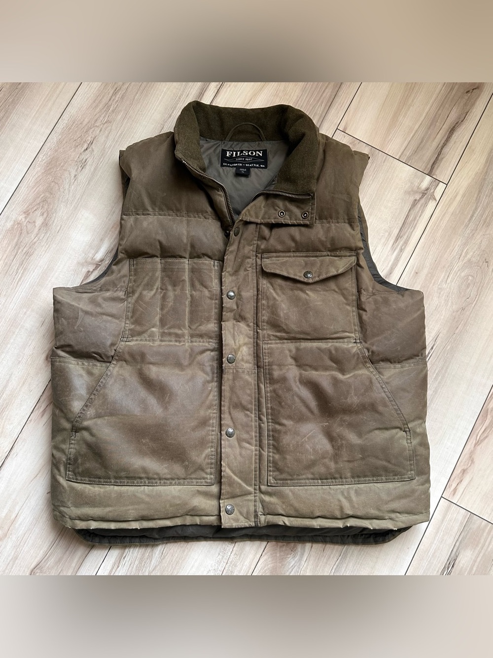 Filson Down Cruiser Vest Distressed Made in USA Otter Green XL